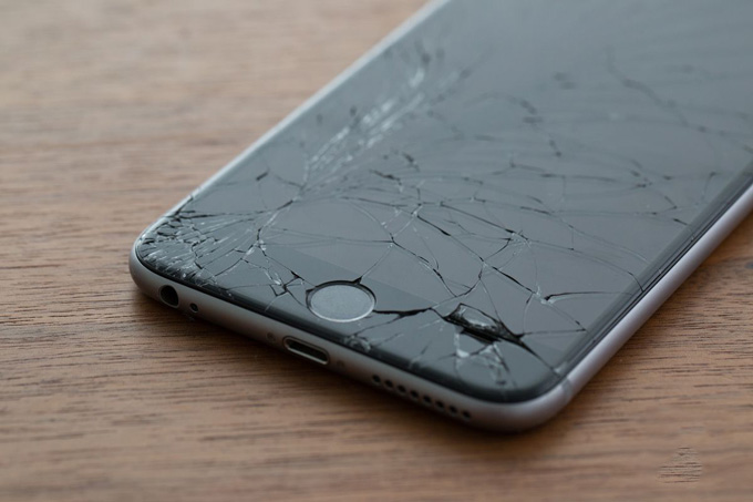 Teléfono Iphone roto, seguro móviles 