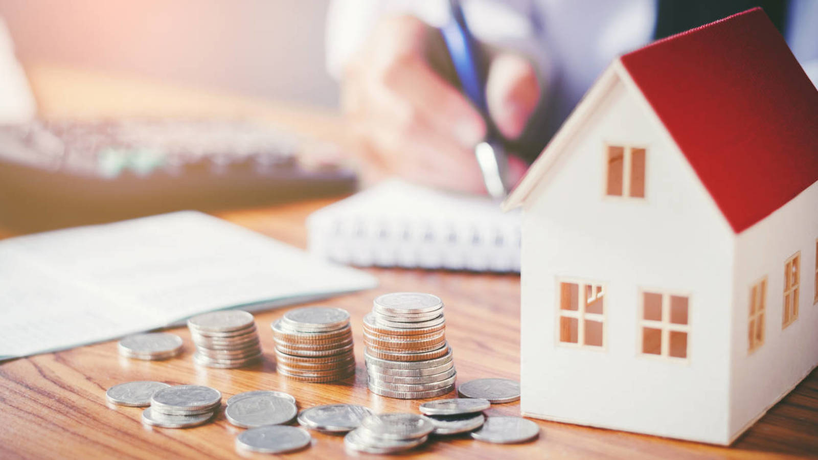 11 formas de ahorrar para una casa